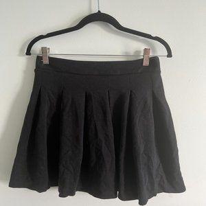 American Eagle Pleated Skirt, Black, Size S, Thick, Stretchy